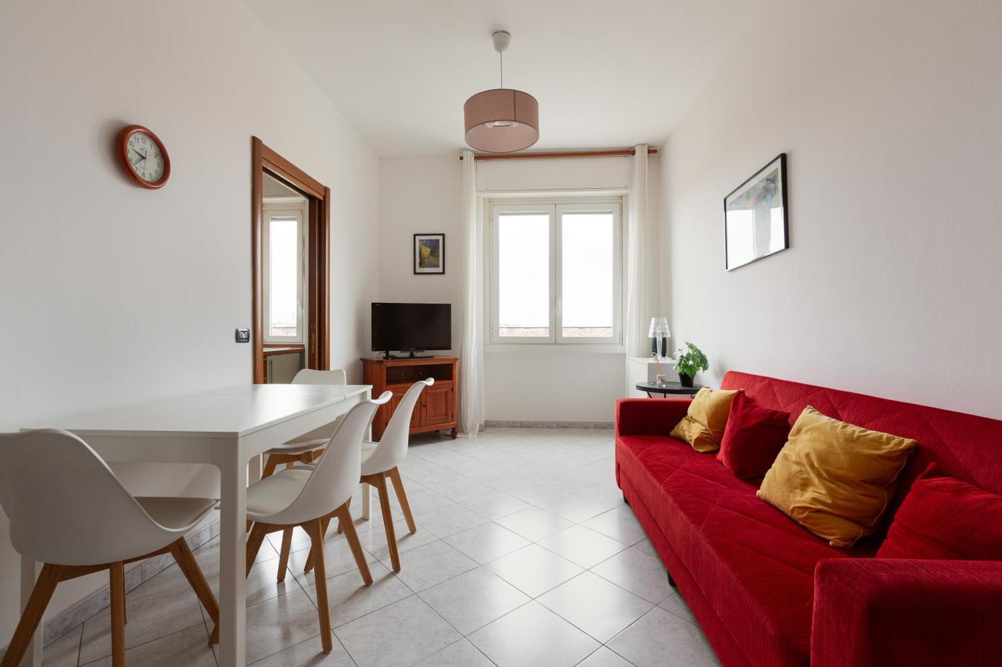 Apartment Piazzale Brescia- Cosy With Balcony