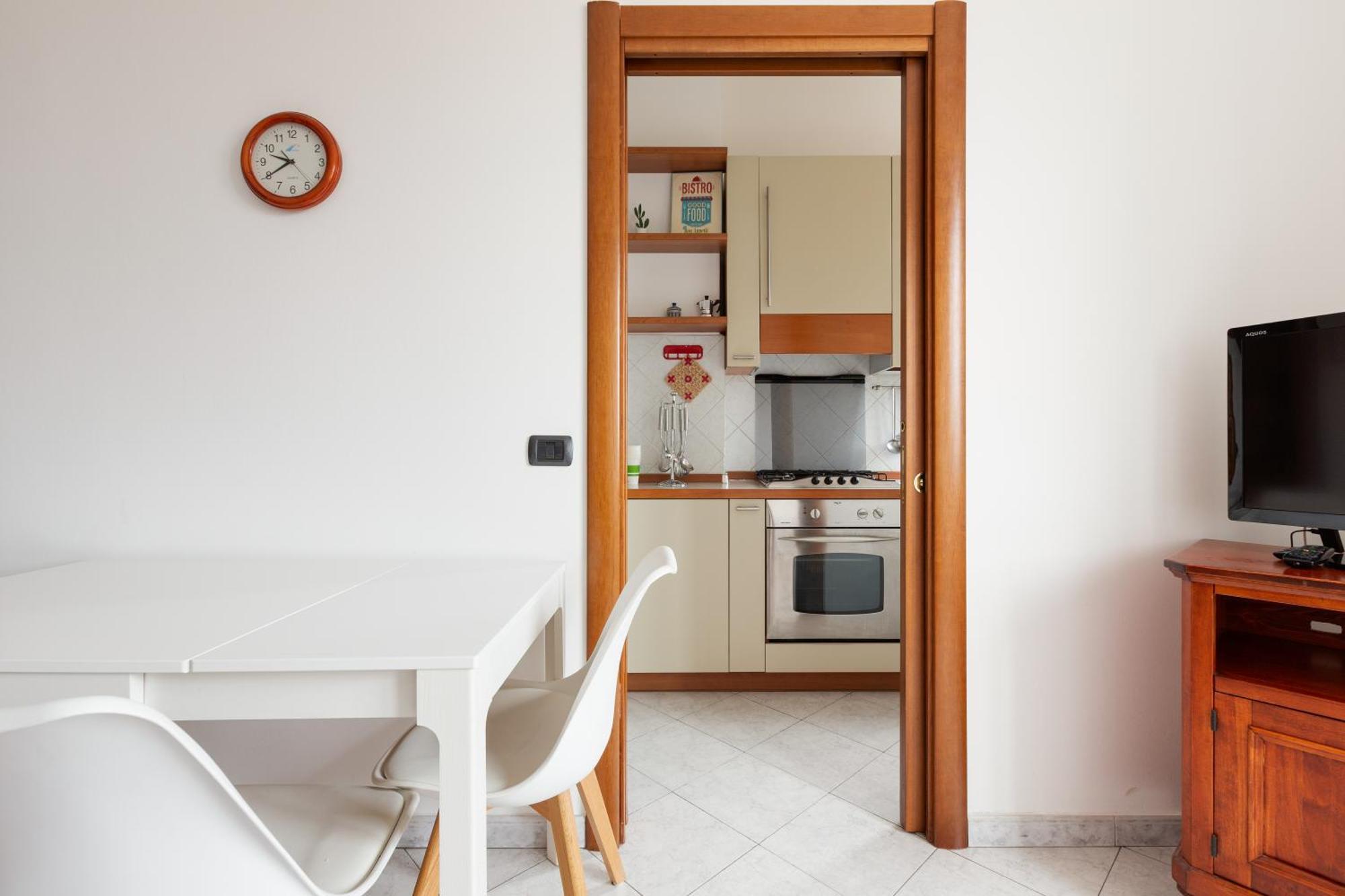 Piazzale Brescia- Cosy With Balcony Mailand